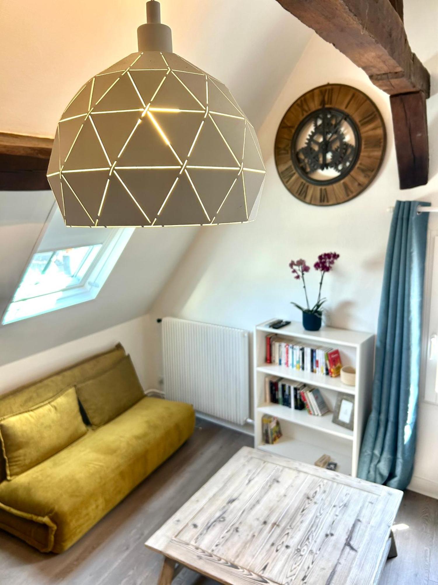 L Ecuyer Appartement Au Coeur Du Quartier Historique Chartres Exteriör bild