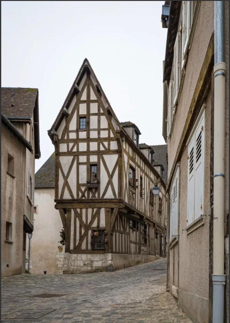 L Ecuyer Appartement Au Coeur Du Quartier Historique Chartres Exteriör bild